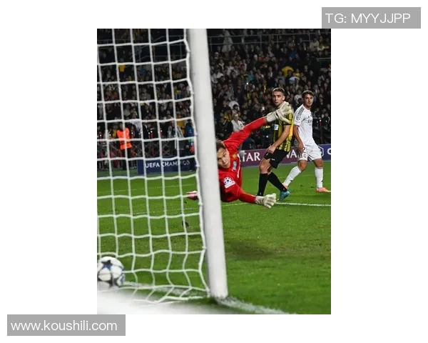 十大回旋足球球星精彩瞬间展示 打造最具魅力的足球技巧时刻